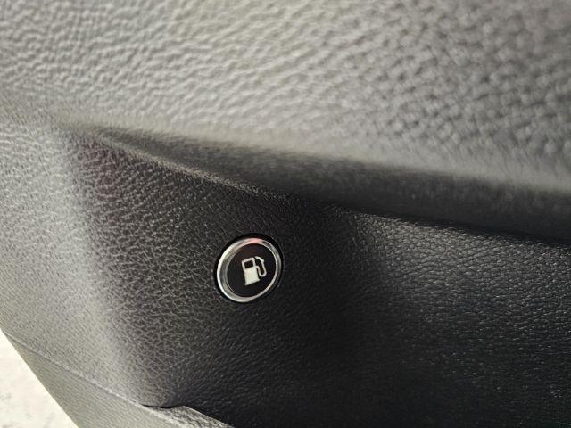 Dodge Charger 4dr Sdn Police RWD 2013