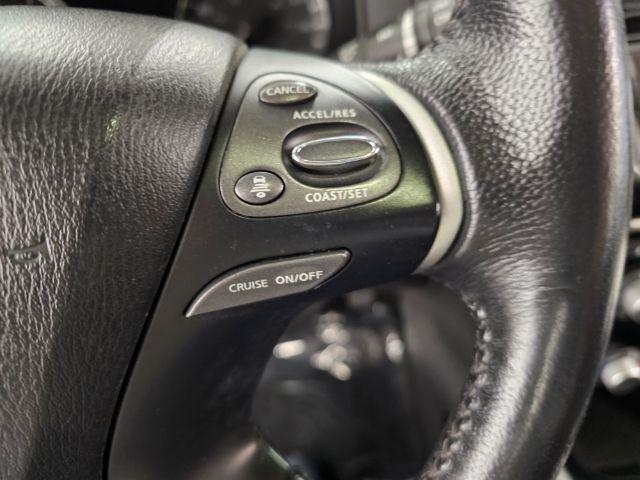 Nissan Pathfinder 4x4 SV 2019