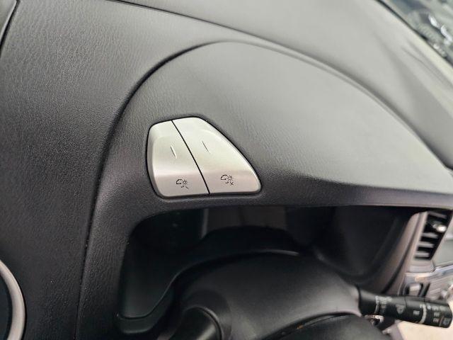 Nissan Pathfinder 4x4 SV 2019