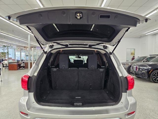 Nissan Pathfinder 4x4 SV 2019