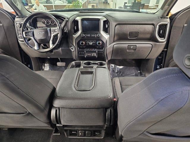 Chevrolet Silverado 1500 4WD Crew Cab 147" RST 2021