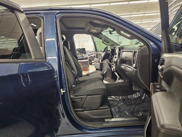 Chevrolet Silverado 1500 4WD Crew Cab 147" RST 2021