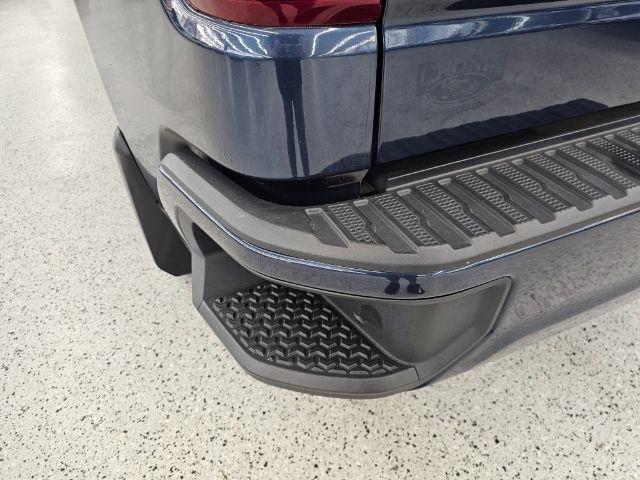 Chevrolet Silverado 1500 4WD Crew Cab 147" RST 2021