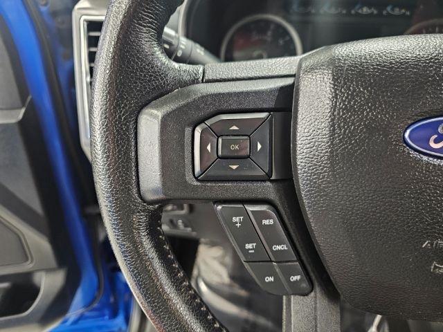 Ford F-150 4WD SuperCrew 145" Lariat 2016