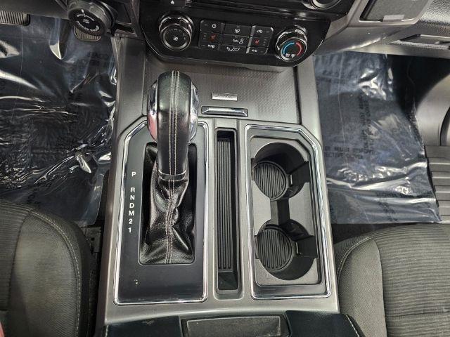 Ford F-150 4WD SuperCrew 145" Lariat 2016