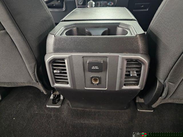 Ford F-150 4WD SuperCrew 145" Lariat 2016