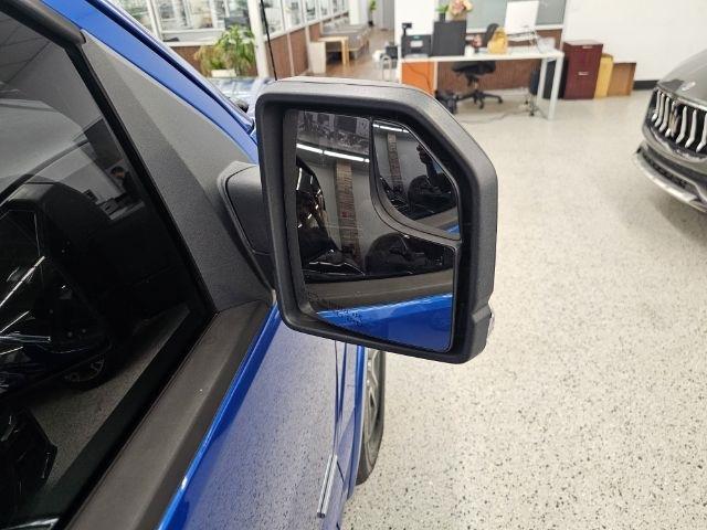 Ford F-150 4WD SuperCrew 145" Lariat 2016