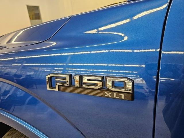 Ford F-150 4WD SuperCrew 145" Lariat 2016