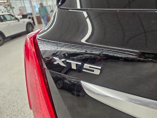 Cadillac XT5 FWD 4dr 2017