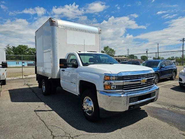 Chevrolet Silverado 3500HD 2WD Reg Cab 137.5" WB, 59.06" CA WT 2018