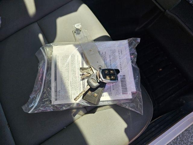 Chevrolet Silverado 3500HD 2WD Reg Cab 137.5" WB, 59.06" CA WT 2018