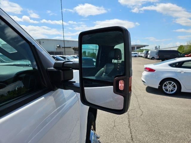 Chevrolet Silverado 3500HD 2WD Reg Cab 137.5" WB, 59.06" CA WT 2018