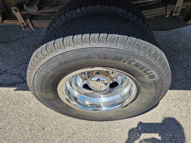 Chevrolet Silverado 3500HD 2WD Reg Cab 137.5" WB, 59.06" CA WT 2018