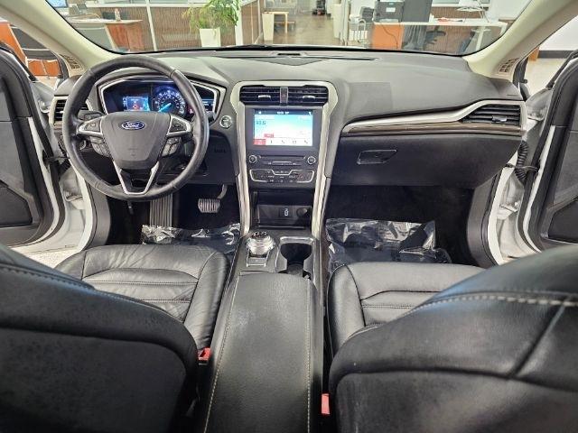 Ford Fusion Hybrid SE FWD 2019