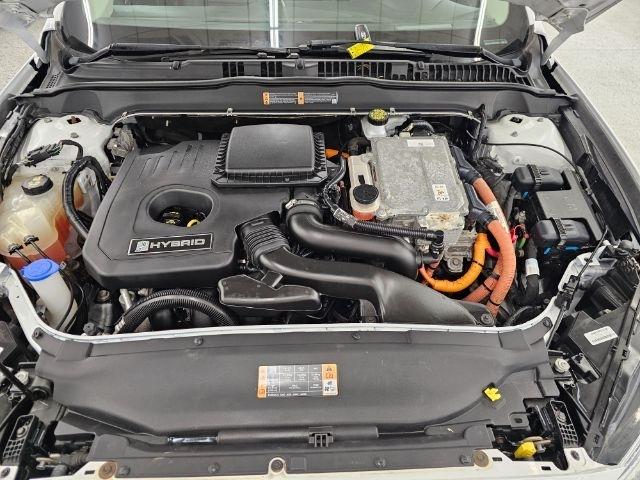 Ford Fusion Hybrid SE FWD 2019