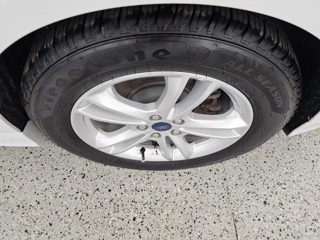 Ford Fusion Hybrid SE FWD 2019