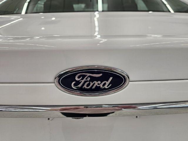 Ford Fusion Hybrid SE FWD 2019