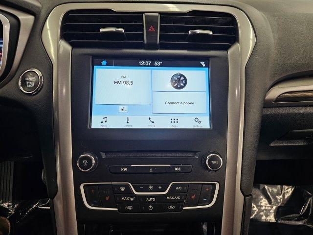 Ford Fusion Hybrid SE FWD 2018