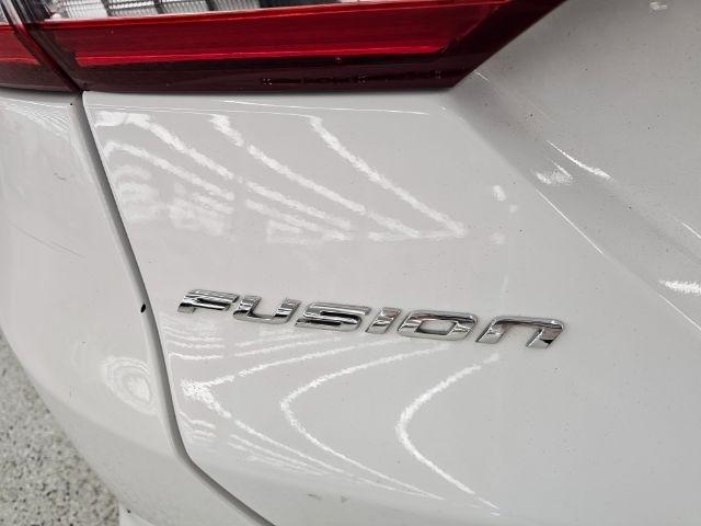 Ford Fusion Hybrid SE FWD 2018