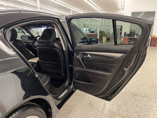 Acura TL 4dr Sdn Auto SH-AWD 2012