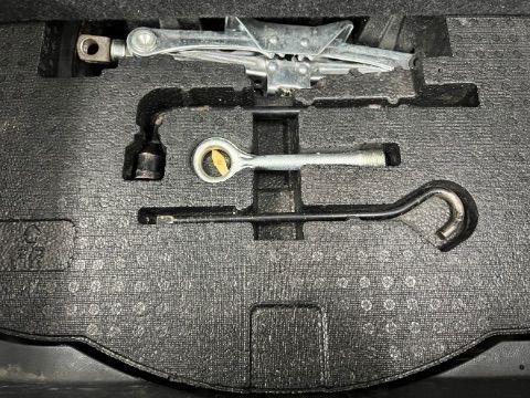 Acura TL 4dr Sdn Auto SH-AWD 2012