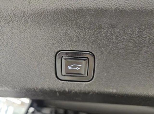 Chevrolet Tahoe 4WD 4dr LT 2018