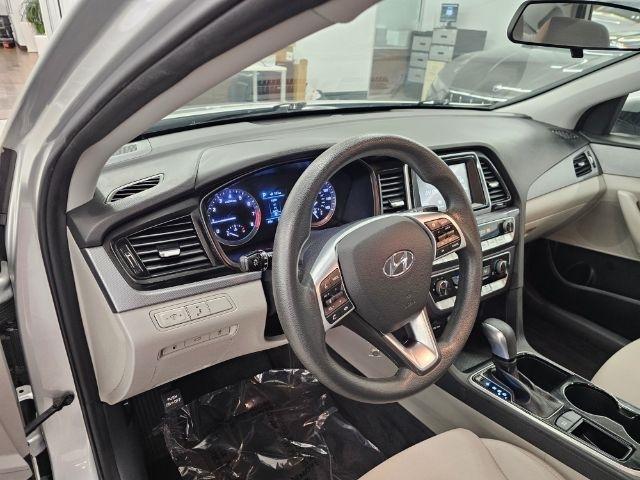 Hyundai Sonata SE 2.4L 2018