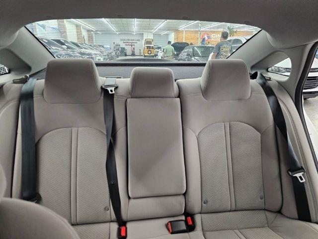 Hyundai Sonata SE 2.4L 2018