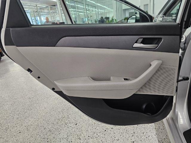 Hyundai Sonata SE 2.4L 2018