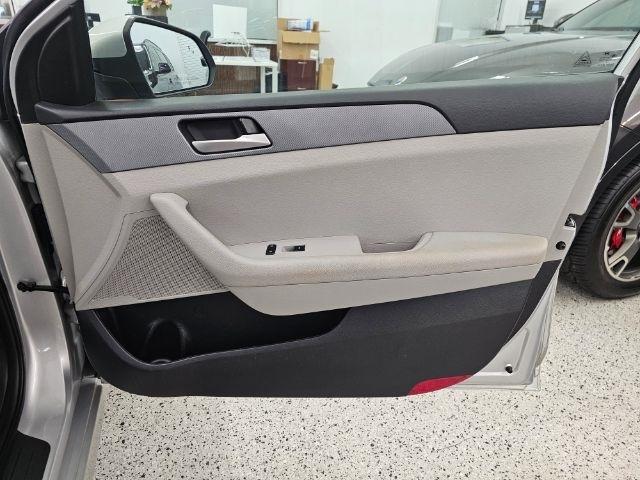 Hyundai Sonata SE 2.4L 2018