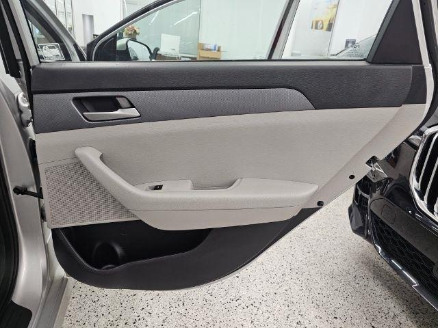 Hyundai Sonata SE 2.4L 2018