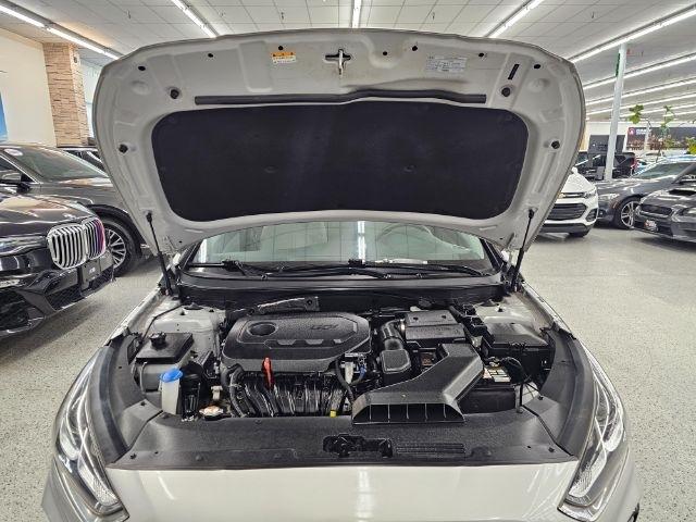 Hyundai Sonata SE 2.4L 2018