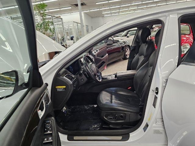 Genesis G80 3.8L AWD 2017