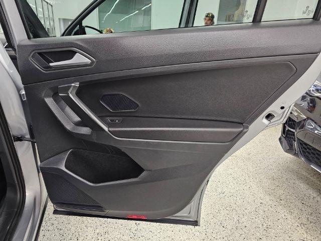 Volkswagen Tiguan 2.0T SE R-Line Black 4MOTION 2021