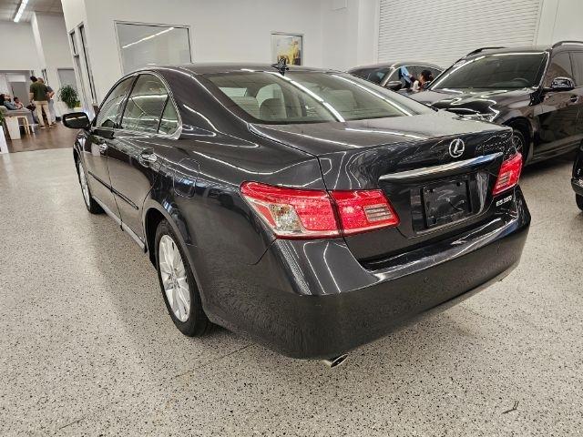 Lexus ES 350 4dr Sdn 2011