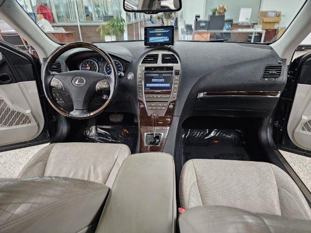 Lexus ES 350 4dr Sdn 2011