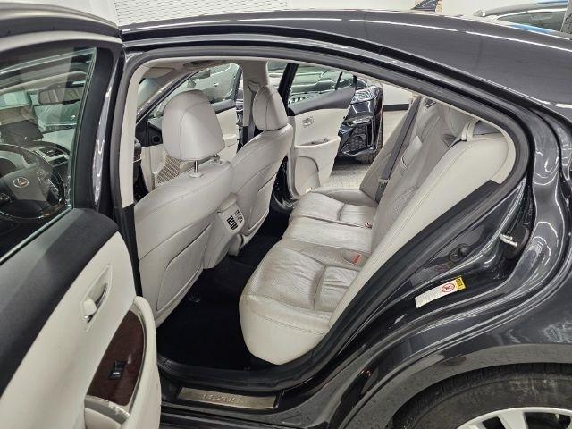 Lexus ES 350 4dr Sdn 2011