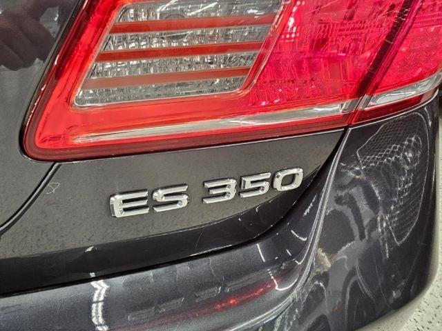 Lexus ES 350 4dr Sdn 2011