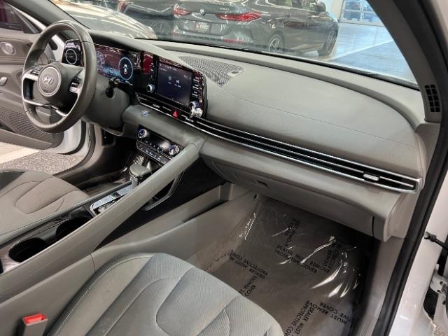 Hyundai Elantra SEL IVT 2021