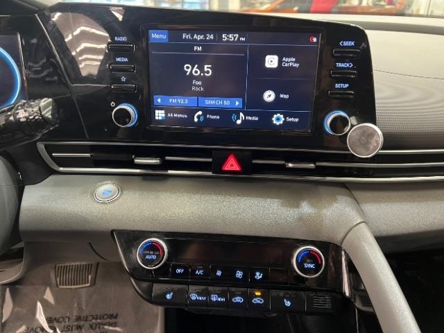 Hyundai Elantra SEL IVT 2021