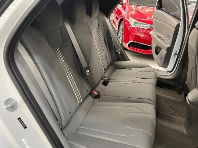 Hyundai Elantra SEL IVT 2021