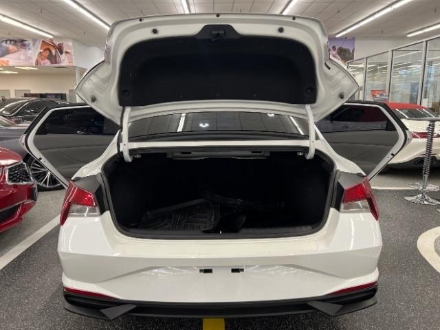 Hyundai Elantra SEL IVT 2021