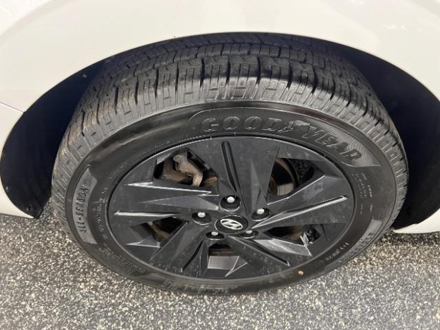 Hyundai Elantra SEL IVT 2021