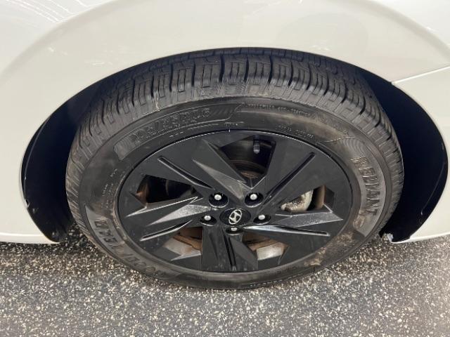 Hyundai Elantra SEL IVT 2021