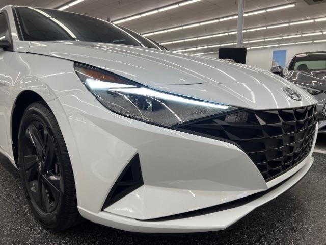 Hyundai Elantra SEL IVT 2021