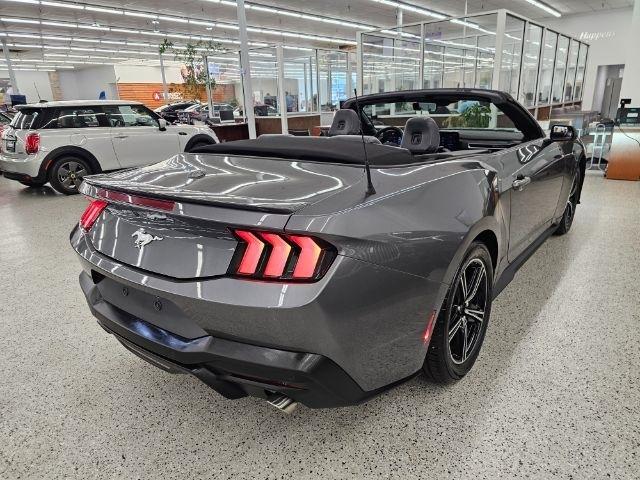 Ford Mustang EcoBoost Convertible 2025