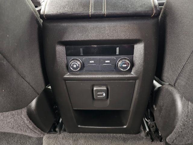 Chevrolet Traverse FWD 4dr LT Cloth w/1LT 2019