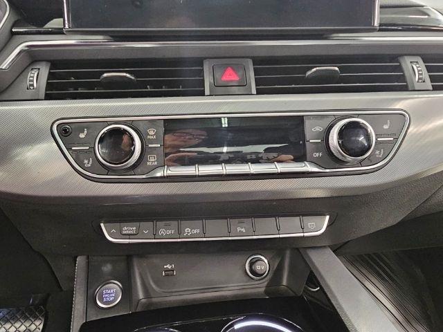 Audi A4 Sedan S line Premium Plus 45 TFSI quattro 2024