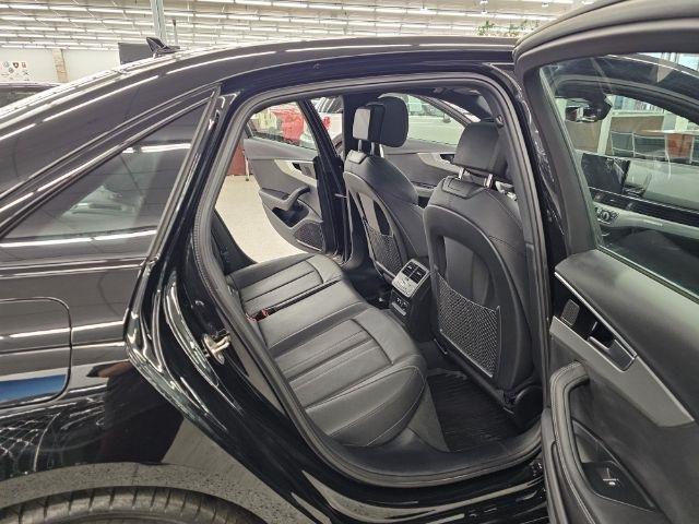 Audi A4 Sedan S line Premium Plus 45 TFSI quattro 2024