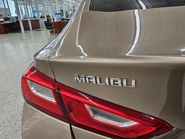 Chevrolet Malibu 4dr Sdn LT w/1LT 2018